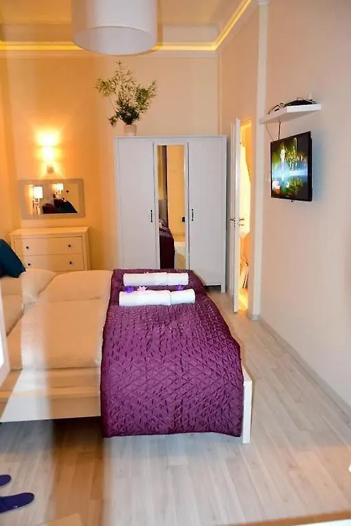 Magnolia Apartment In The Center Of Budapest Hungary