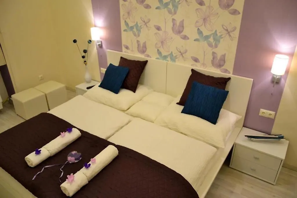 Magnolia Apartment In The Center Of Budapest